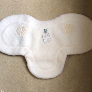 Wilker’s white cling pad all purpose